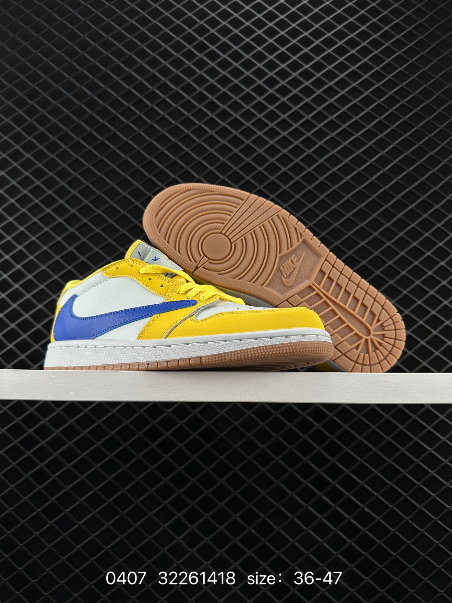 Travis Scott x Air Jordan 1 Low 